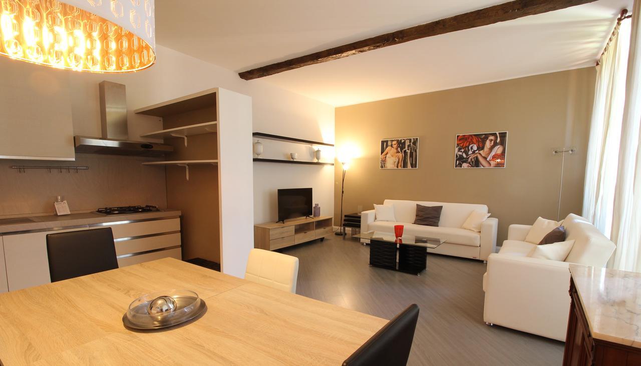 Apartamento Italianway-Corso Garibaldi 34 Milán Exterior foto
